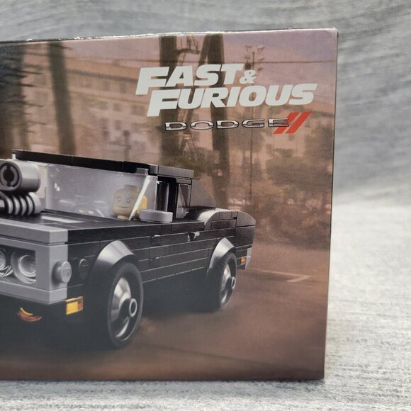 LEGO 76912- Speed Champions Fast & Furious 1970 Dodge Charger R/T - Picture 3 of 6